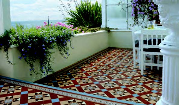 Blenhim with Livingstone hand decorated